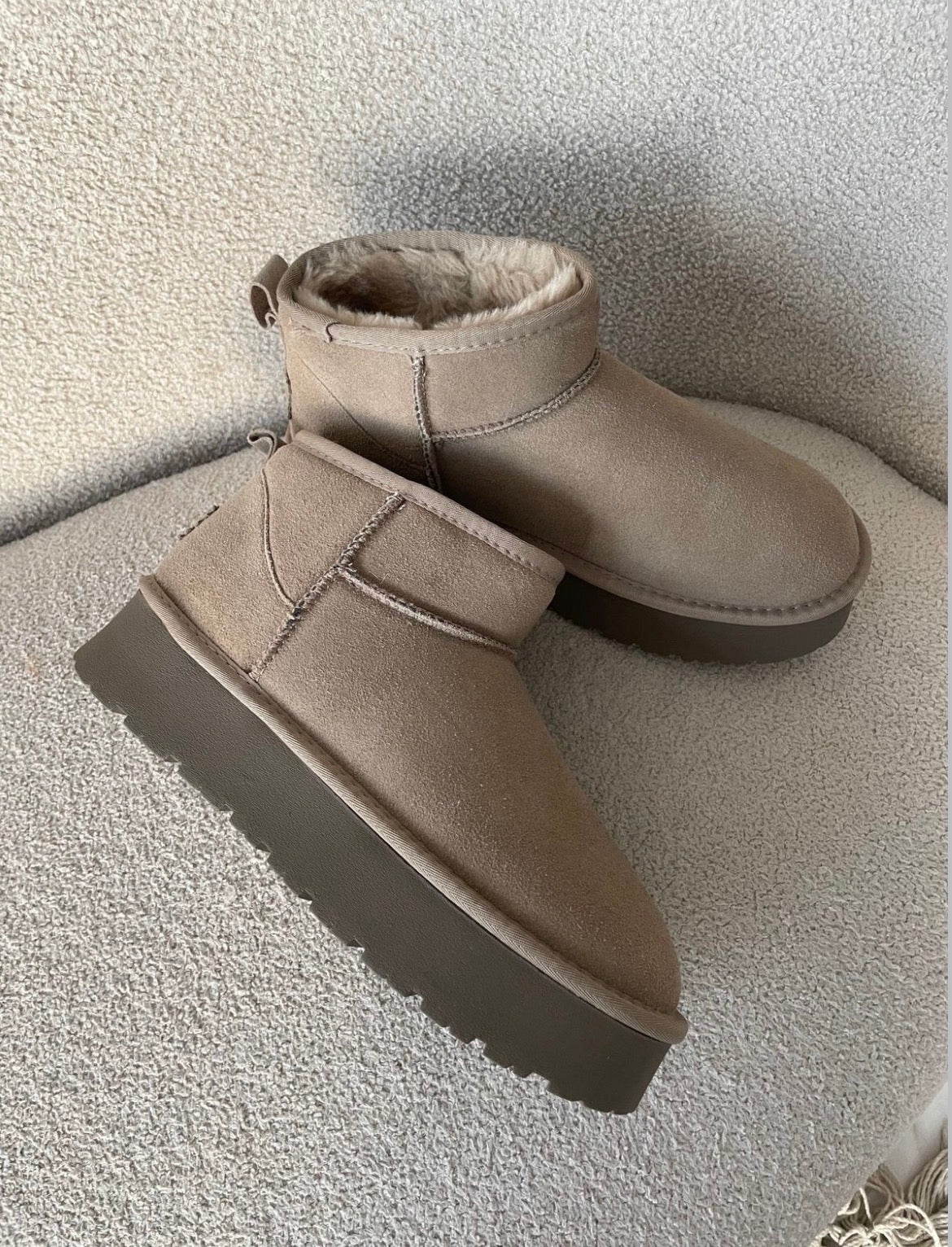Pantubota sencilla kaki