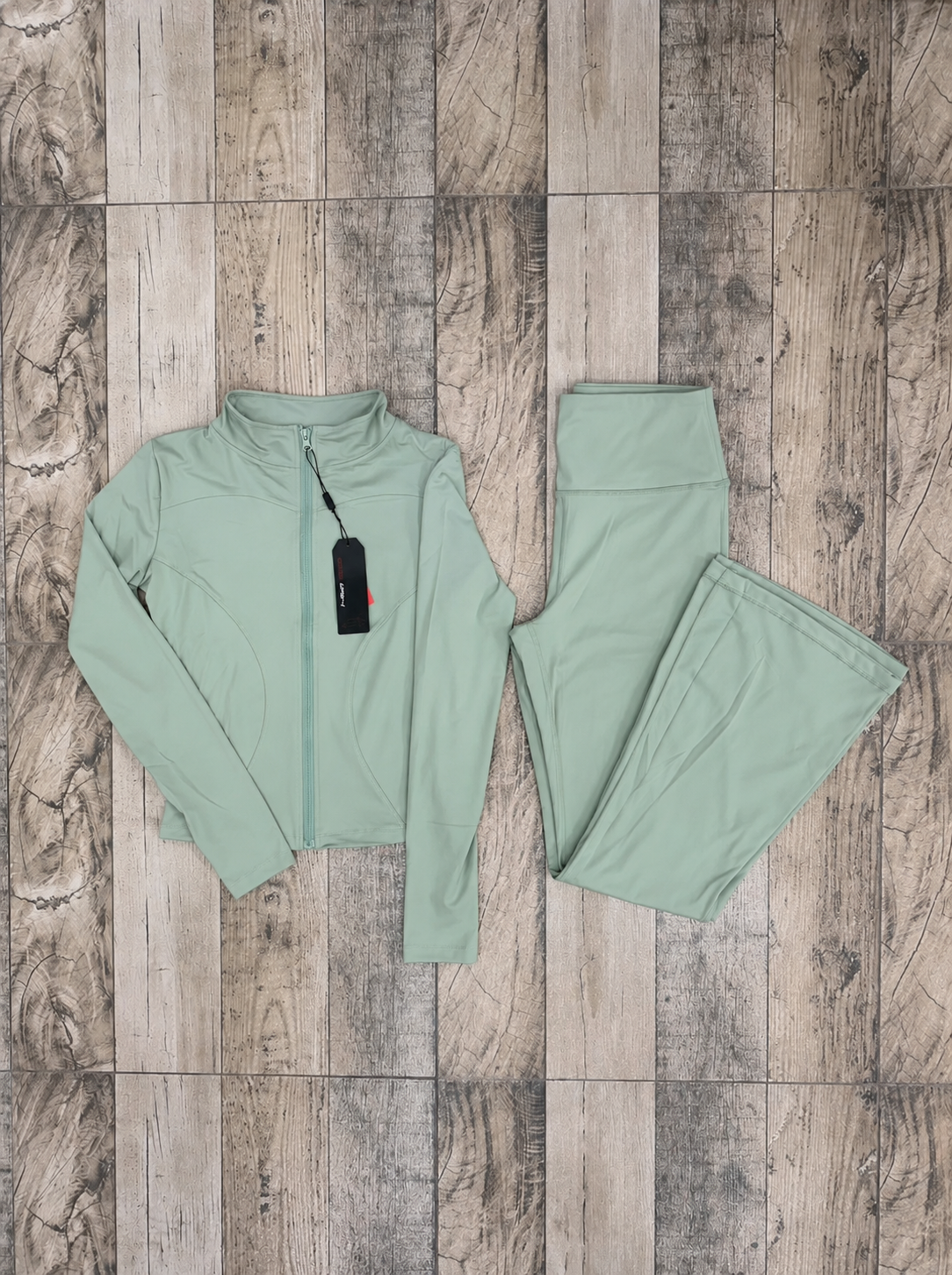 Conjunto deportivo Verde Pastel